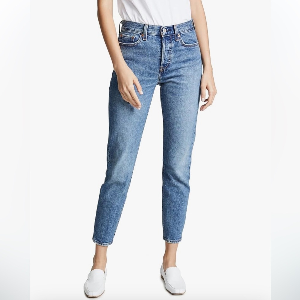 Levi’s Wedgie Icon Fit Jeans Size 30